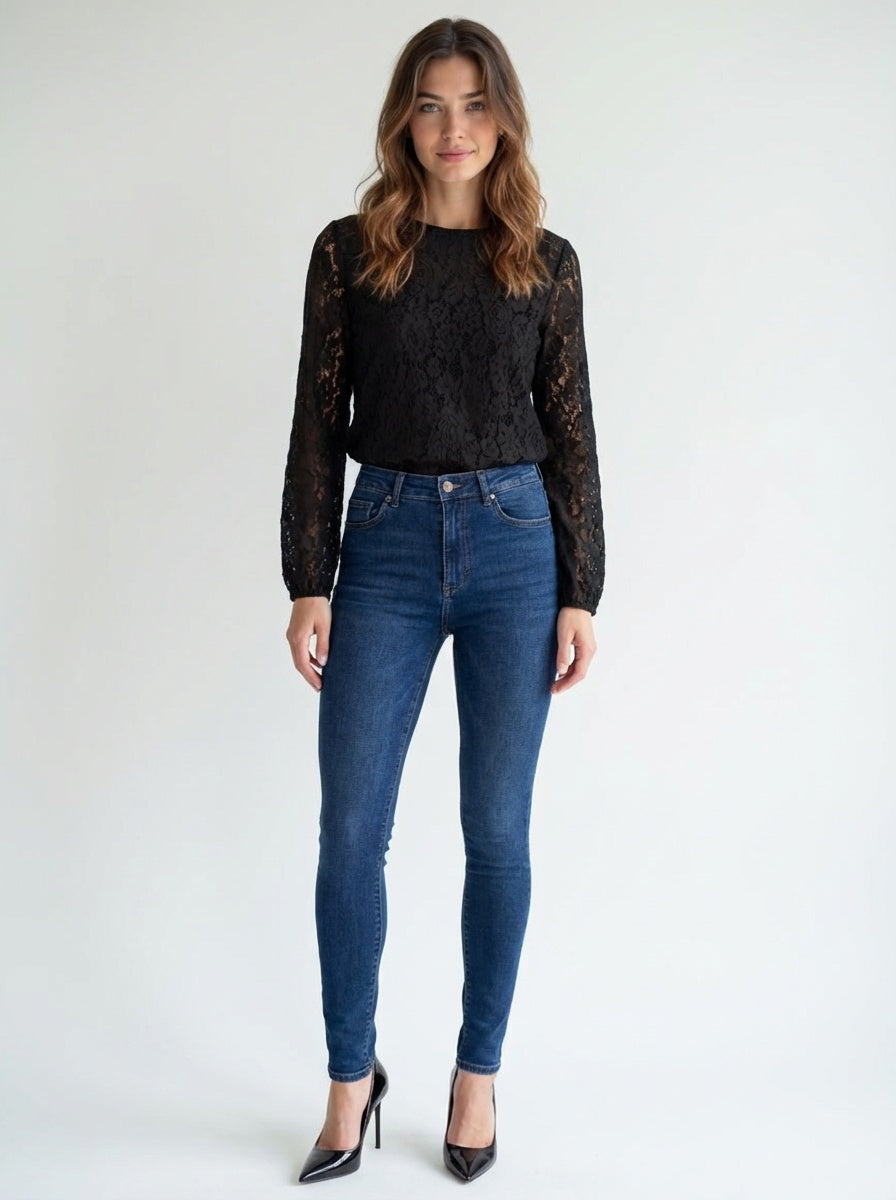 The Daisy Blouse Black